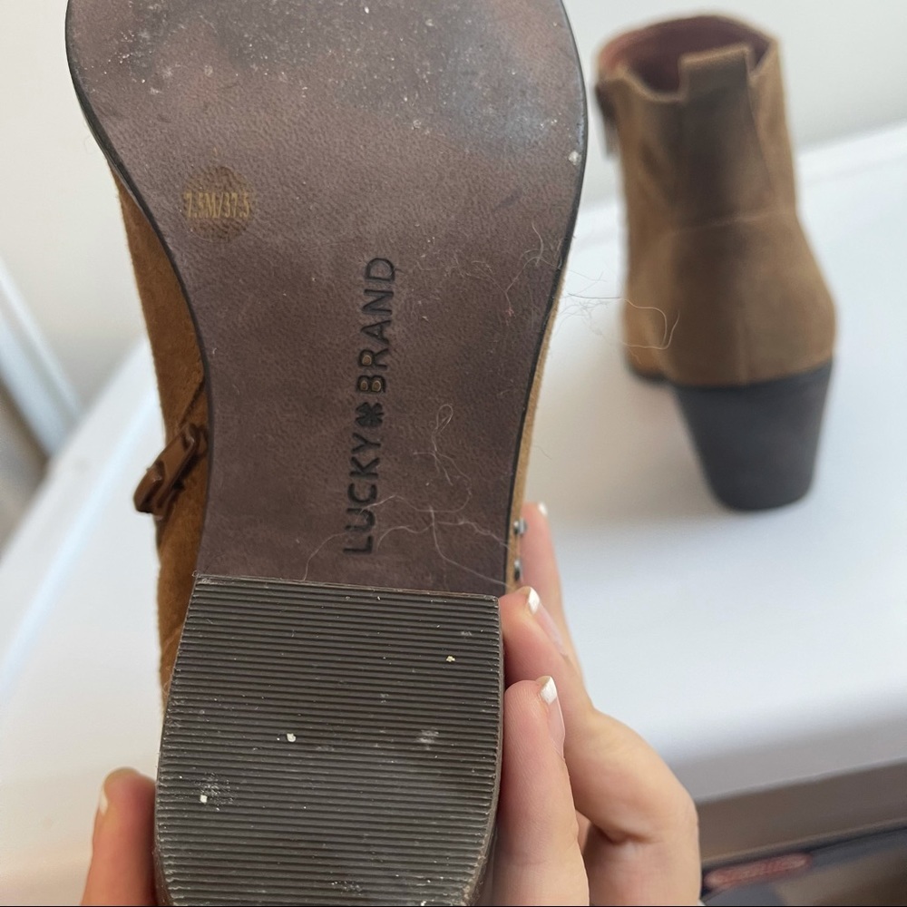 Lucky Brand studded suede latinia ankle boots size 7.5 - Picture 6 of 7